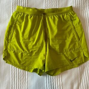 Nike Stride Men’s DriFIT 5”Brief-Lined Running Shorts.